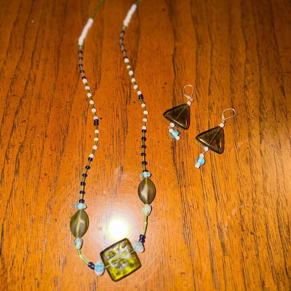 Elegant Beaded Necklace and Earring Set